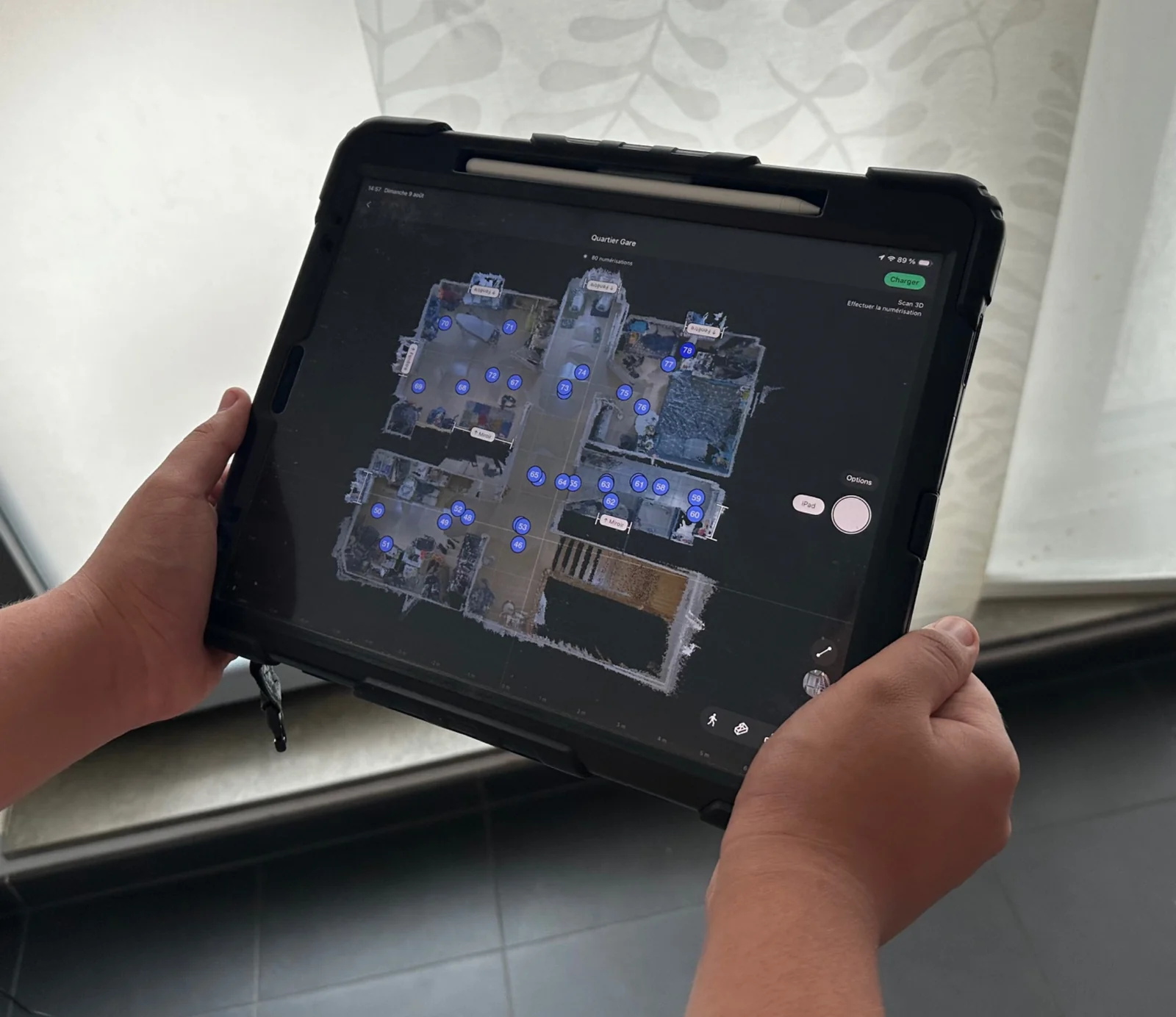 Numérisation Matterport d’un espace avec visualisation 3D sur tablette